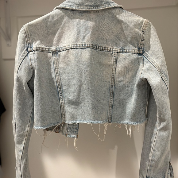 Zara Cropped Denim Jacket XS Light Wash Fitted Classic Jean Jacket - Picture 4 of 6